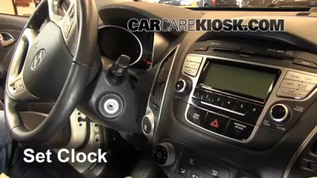 2012 Hyundai Tucson Limited 2.4L 4 Cyl. Reloj Fijar hora de reloj